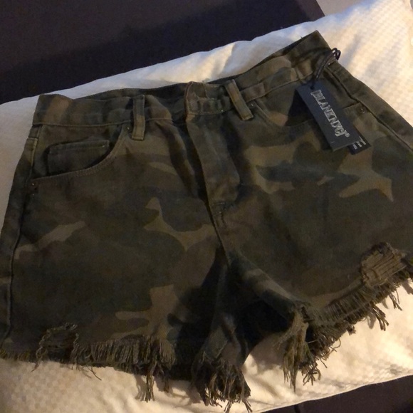 ⚡️⚡️ Blank NYC shorts NWT - Picture 6 of 8